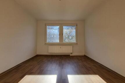 Wohnung Bitterfeld-Wolfen Wolfen - 1 Zimmer, 31 m&sup2;, 304&euro; | Angebot:23473142