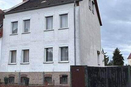 DHH mit Einliegerwohnung in Lieskau 5 zimmer