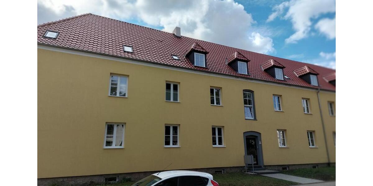 Dachgeschoßwohnung Leuna - 2 Zimmer, 72 m&sup2;, 469&euro; | Angebot:25254787