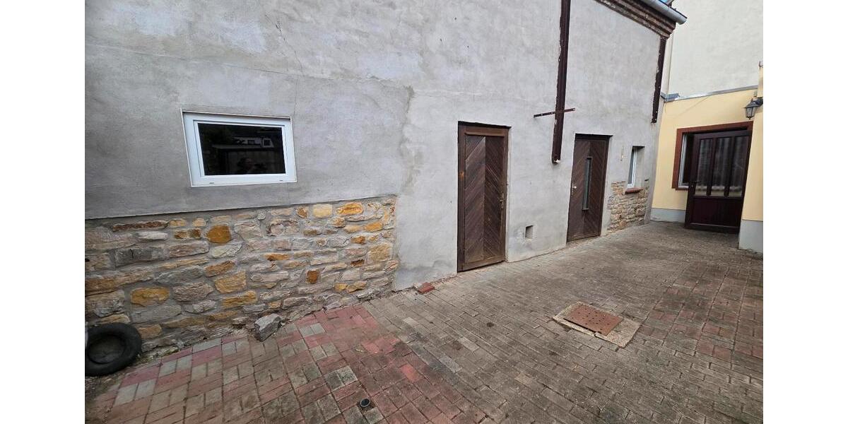 Doppelhaushälfte Bad Lauchstädt - 4 Zimmer, 75 m&sup2;, 75.000&euro; | Angebot:27107780