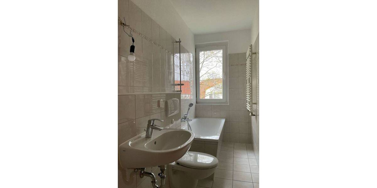 Etagenwohnung Bad Lauchstädt - 2 Zimmer, 47 m&sup2;, 299&euro; | Angebot:26162866