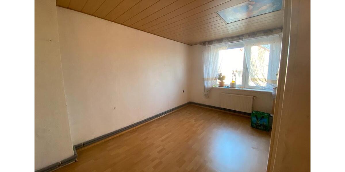 Etagenwohnung Halle (Saale) Frohe Zukunft - 4 Zimmer, 68 m&sup2;, 135.000&euro; | Angebot:27662257