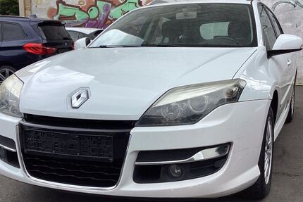 Renault Laguna 220.392 km 2.999 € Leipzig 04155