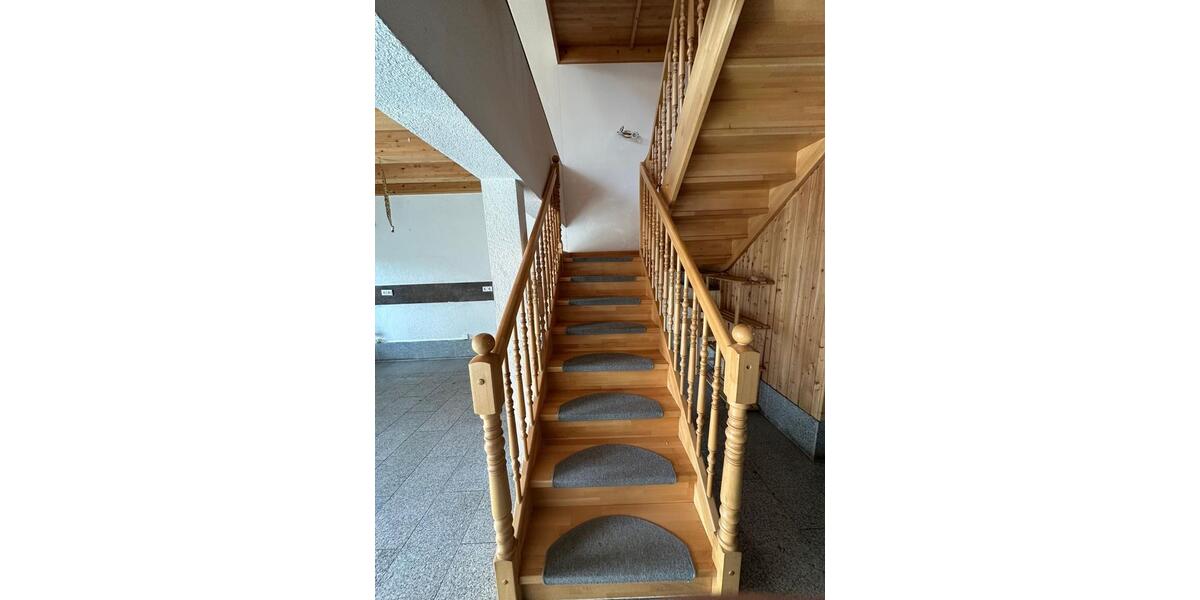 Reihenhaus Schkeuditz - 5 Zimmer, 130 m&sup2;, 1.250&euro; | Angebot:27624024