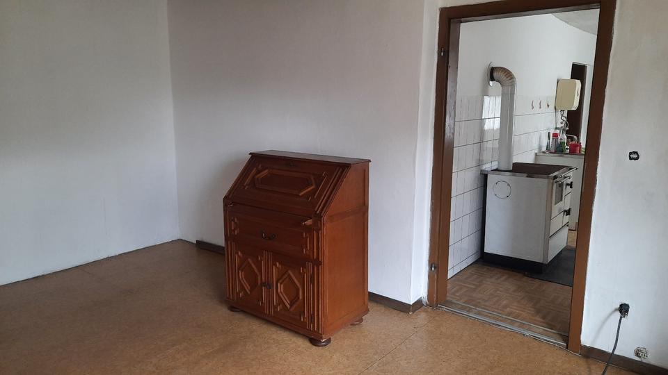 Erdgeschoßwohnung Salzatal - 3 Zimmer, 79 m&sup2;, 300&euro; | Angebot:26689260