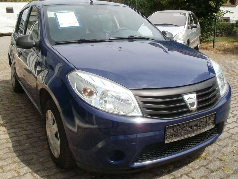 Dacia Sandero 81.000 km 2.400 € Leipzig 04178
