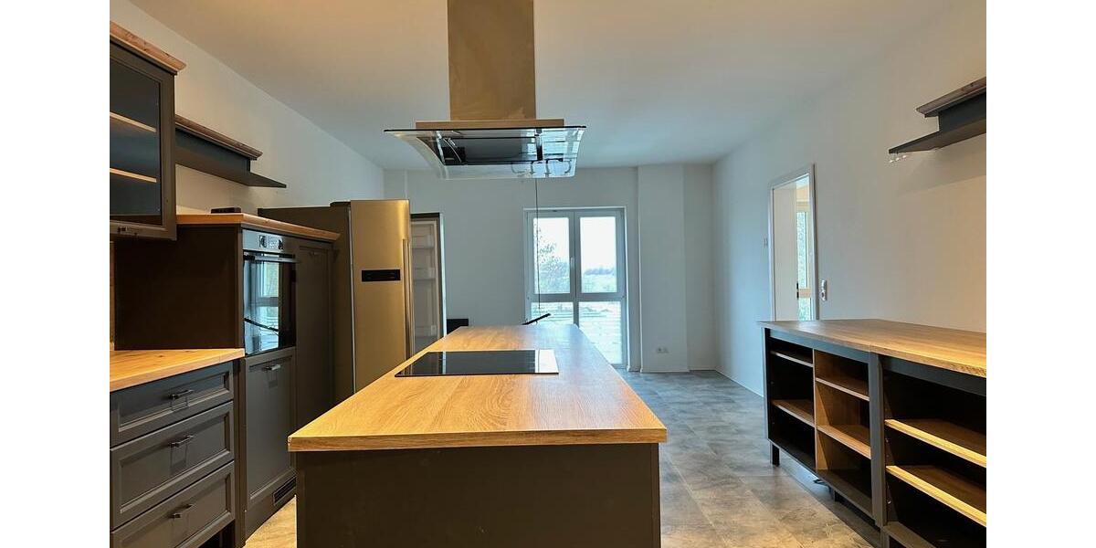 Maisonettenwohnung Querfurt - 6 Zimmer, 211 m&sup2;, 1.200&euro; | Angebot:23794281