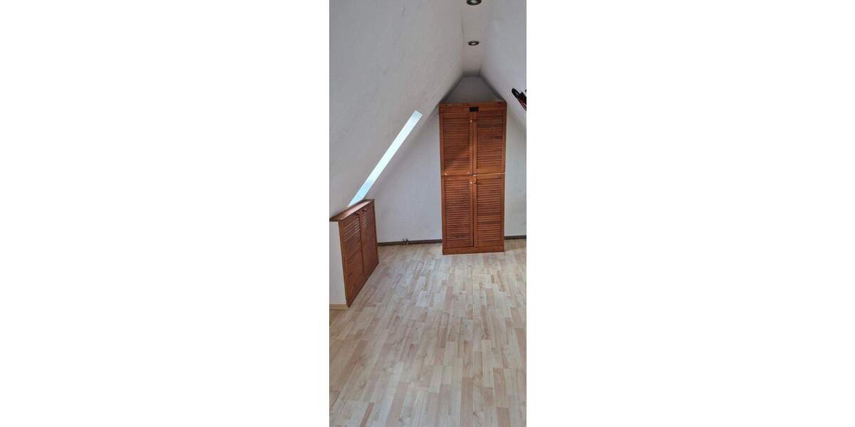Reihenmittelhaus Querfurt - 5 Zimmer, 130 m&sup2;, 125.000&euro; | Angebot:25801820