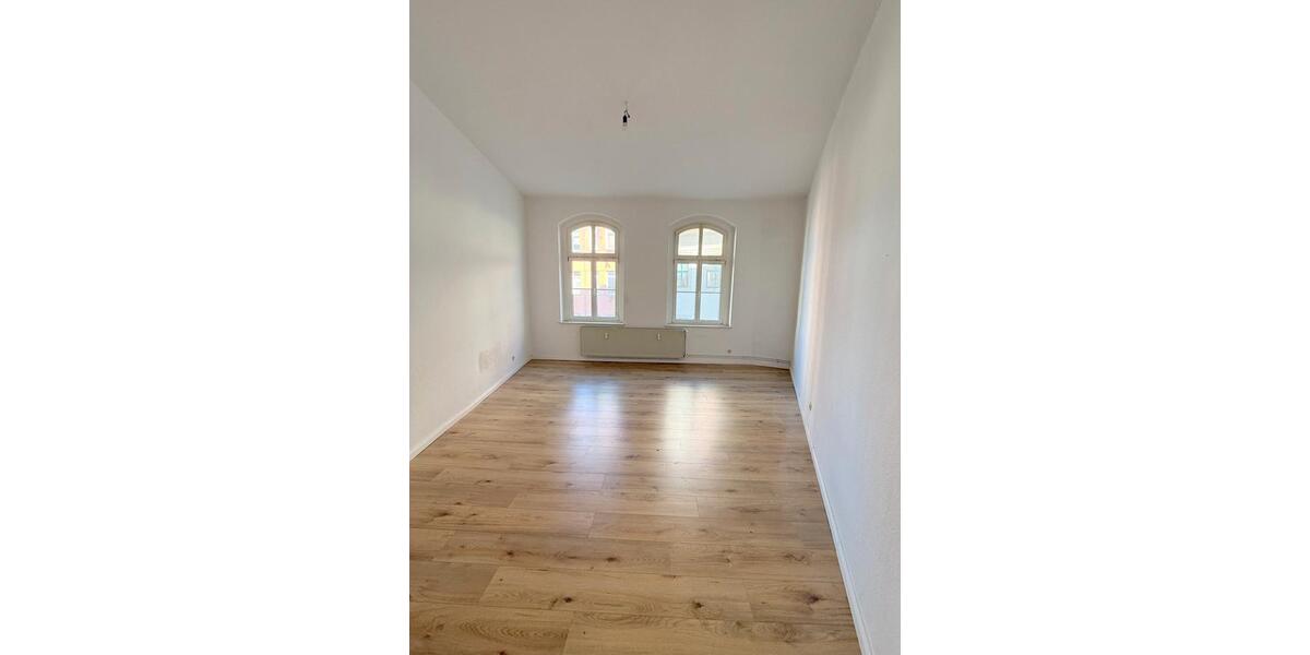 Etagenwohnung Halle (Saale) - 1 Zimmer, 52 m&sup2;, 480&euro; | Angebot:27628171