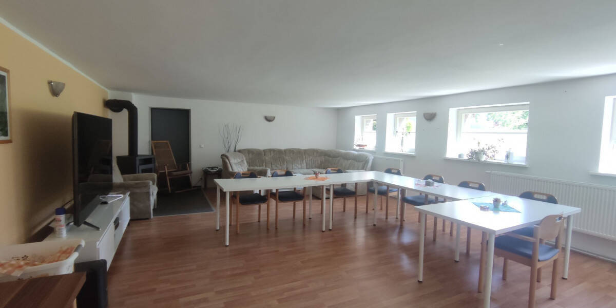 Etagenwohnung Bitterfeld Anhaltsiedlung - 2 Zimmer, 31 m&sup2;, 250&euro; | Angebot:26799300