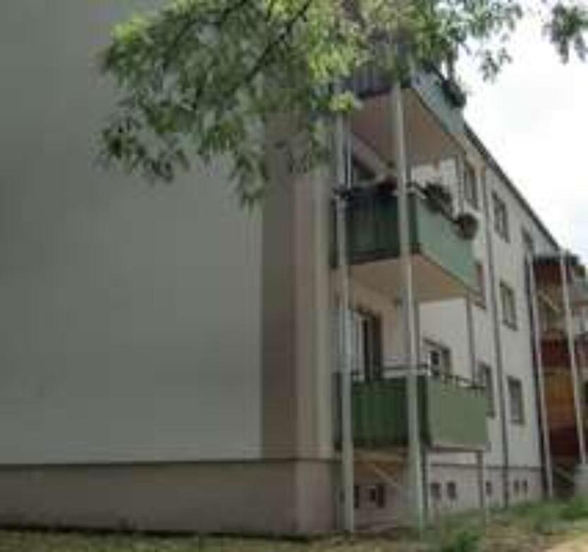 renovierte 3 Zimmer-Wohnung zimmer