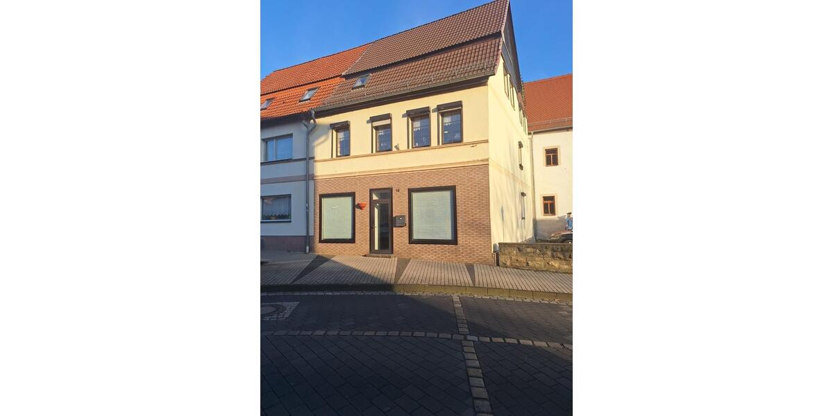 Reihenhaus Gerbstedt - 10 Zimmer, 250 m&sup2;, 149.999&euro; | Angebot:25614649