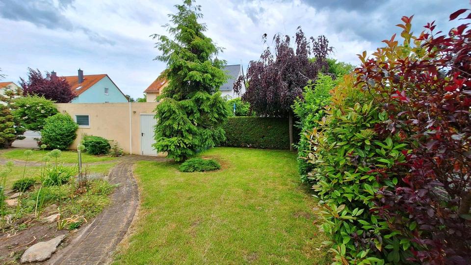 Doppelhaushälfte Schkopau - 6 Zimmer, 166 m&sup2;, 445.000&euro; | Angebot:26956882