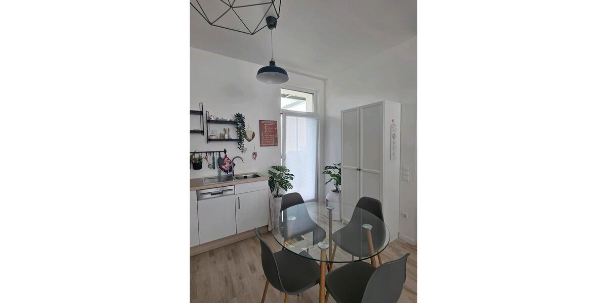 Etagenwohnung Bitterfeld-Wolfen Wolfen - 2 Zimmer, 62 m&sup2;, 105.000&euro; | Angebot:26900548
