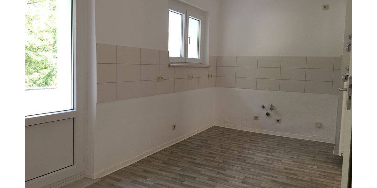 Etagenwohnung Bad Dürrenberg - 3 Zimmer, 54 m&sup2;, 355&euro; | Angebot:26819789