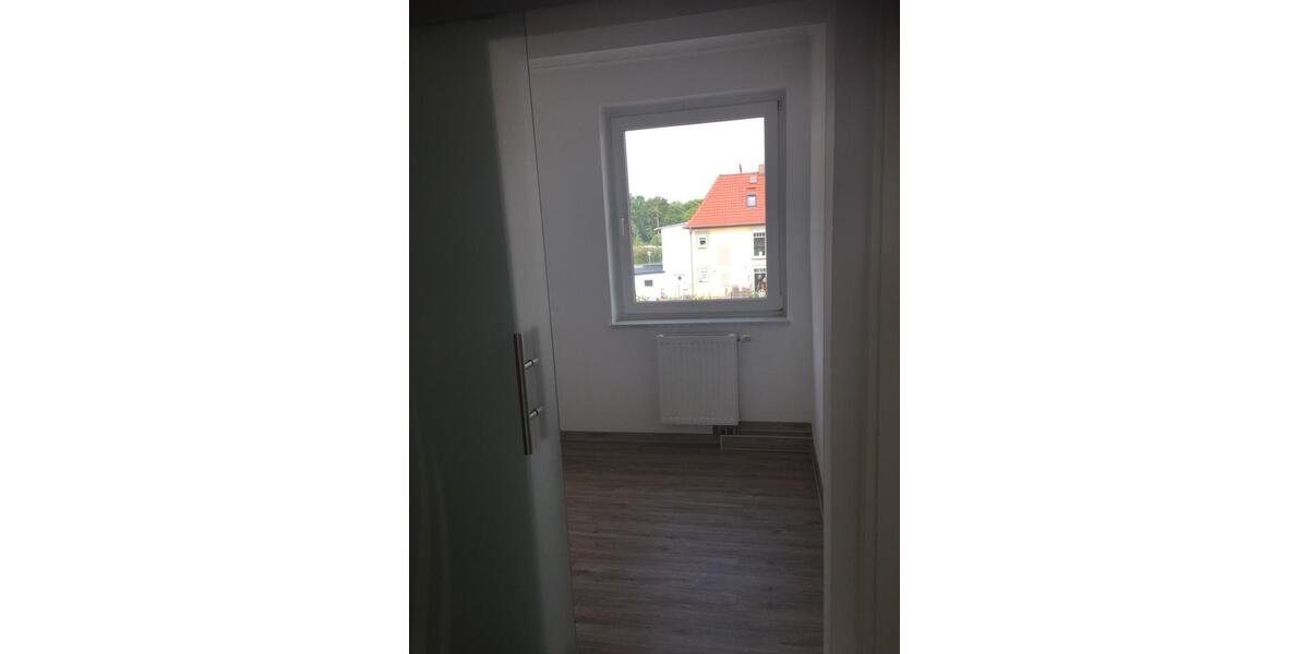 Reihenhaus Halle (Saale) Dölau - 3 Zimmer, 80 m&sup2;, 99.900&euro; | Angebot:25234368