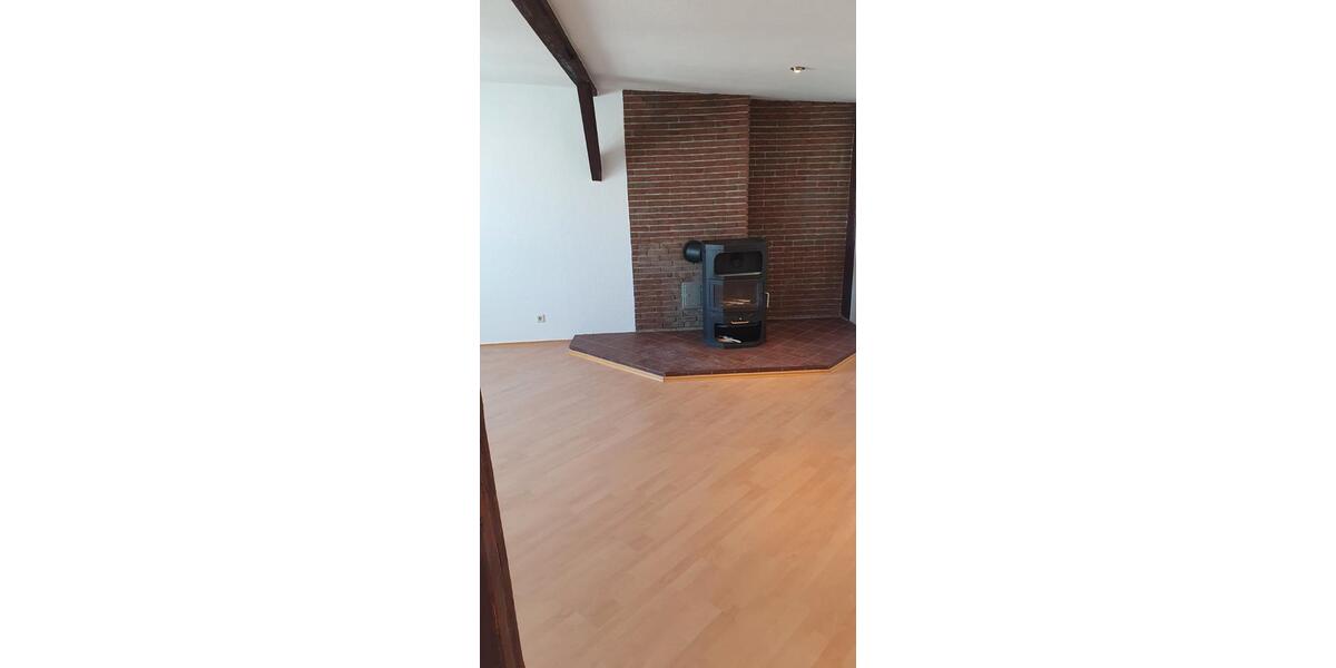 Dachgeschoßwohnung Halle (Saale) Damaschkestraße - 2 Zimmer, 79 m&sup2;, 753&euro; | Angebot:26326586