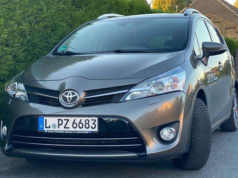 Toyota Verso 117.300 km 12.400 € Brehna 06796