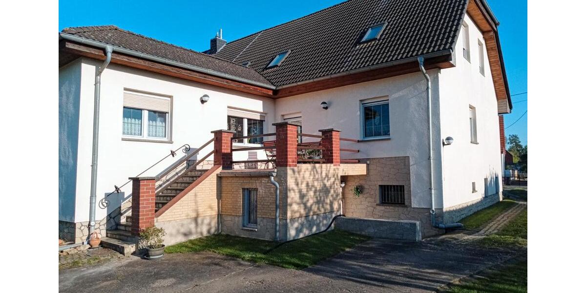 Einfamilienhaus Teutschenthal - 8 Zimmer, 159 m&sup2;, 458.000&euro; | Angebot:26120505