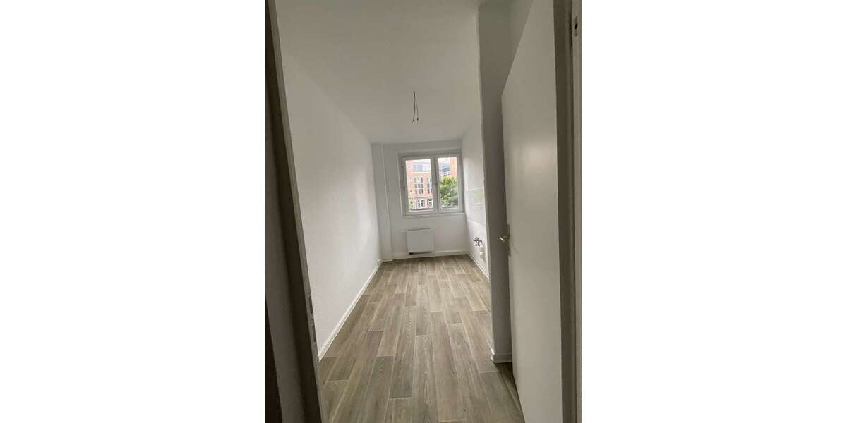 Etagenwohnung Halle Altstadt - 1 Zimmer, 53 m&sup2;, 341&euro; | Angebot:27014067