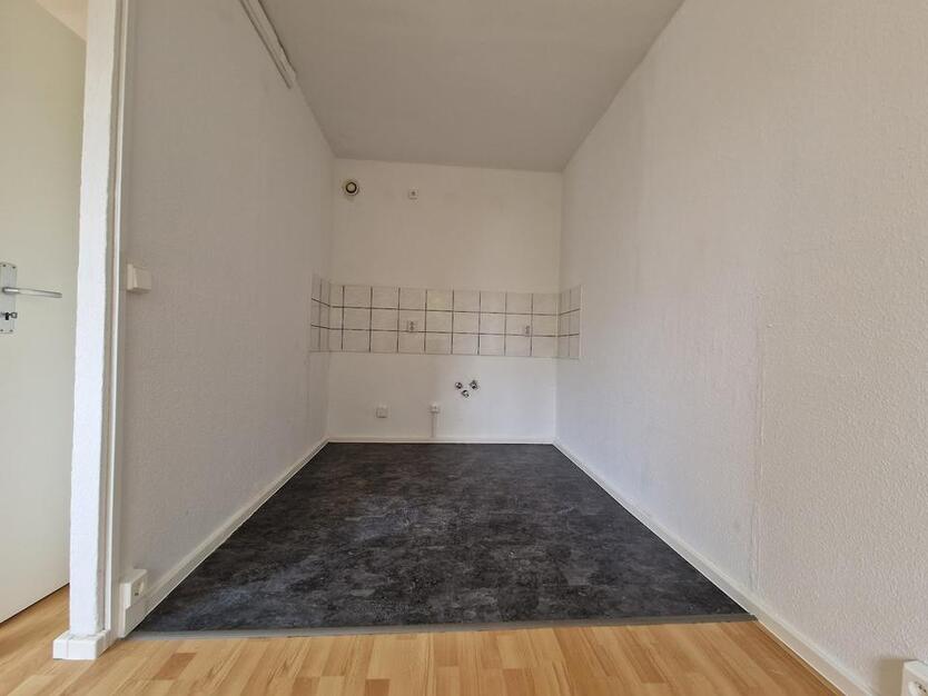 Charmante 3-Zimmer-Wohnung für kleine Familien und Paare ! + 2 NKM sparen* zimmer