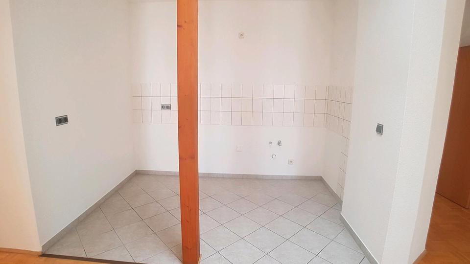 Dachgeschoßwohnung Halle (Saale) Damaschkestraße - 3 Zimmer, 85 m&sup2;, 883&euro; | Angebot:26491167