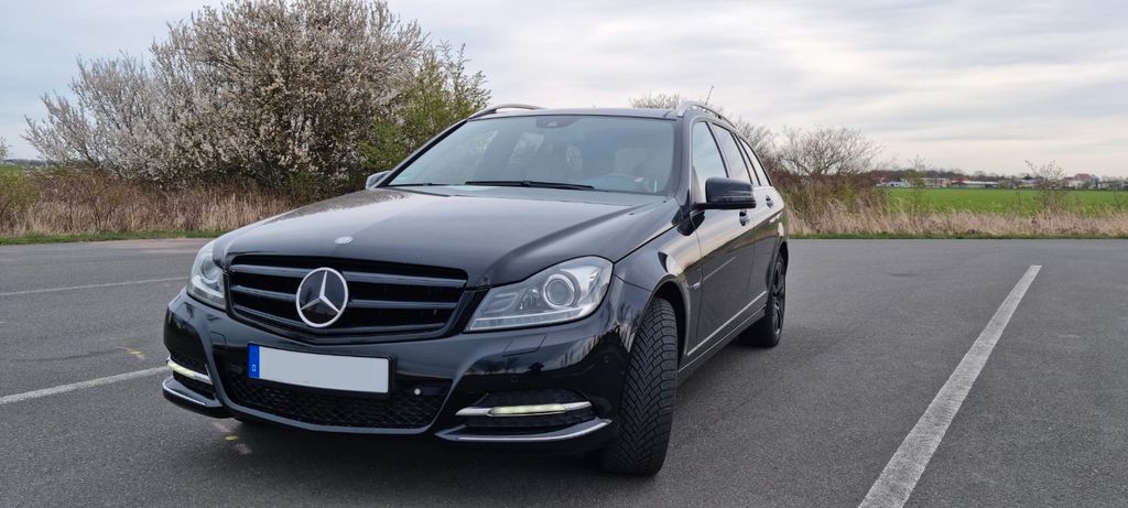 Mercedes-Benz C 250 167.281 km 13.990 &euro; Delitzsch 04509