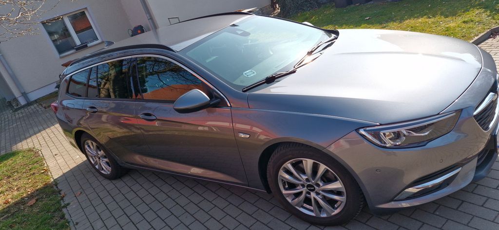 Opel Insignia 109.000 km 14.000 € Lützen 06686