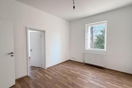 Wohnung Leuna - 4 Zimmer, 82 m&sup2;, 800&euro; | Angebot:26367179