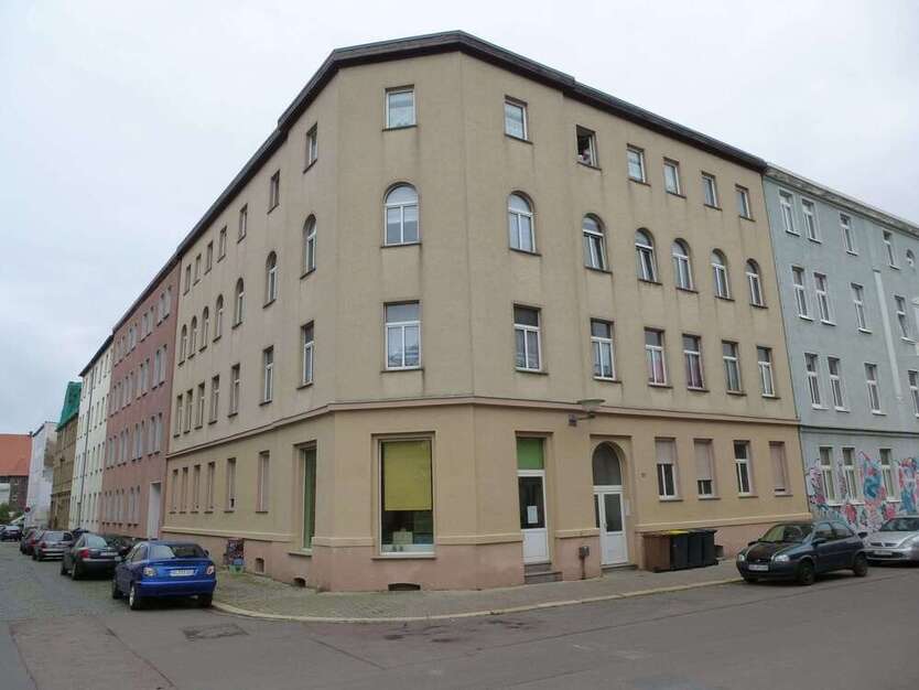 Wohnung zum Mieten in Halle (Saale) 499 € 78 m²