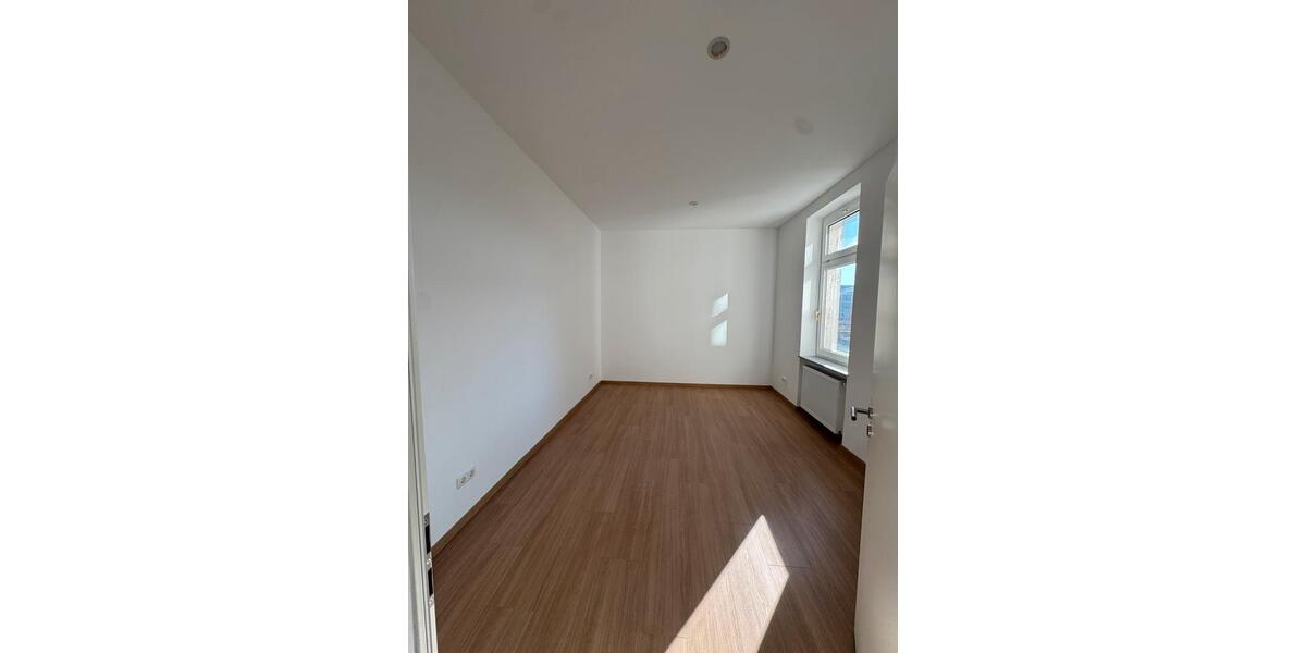 Etagenwohnung Halle (Saale) Damaschkestraße - 2 Zimmer, 55 m&sup2;, 650&euro; | Angebot:26592268