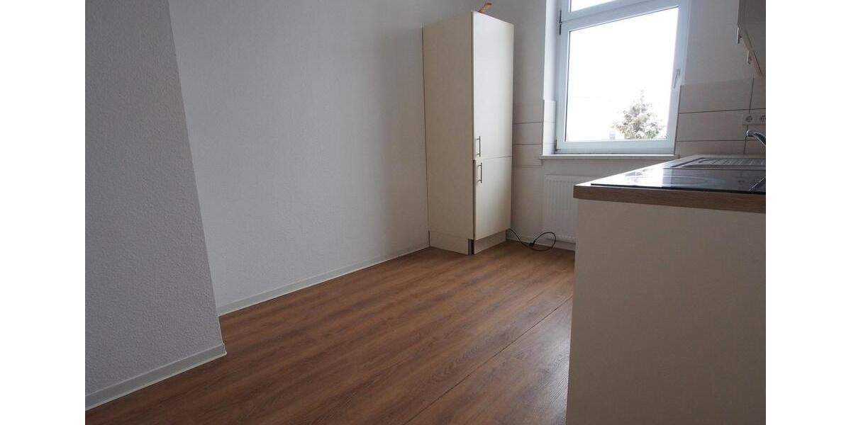 Etagenwohnung Halle (Saale) Damaschkestraße - 3 Zimmer, 83 m&sup2;, 640&euro; | Angebot:26648347