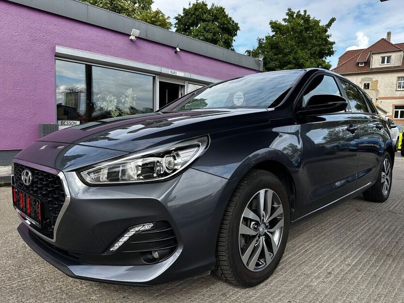 i30