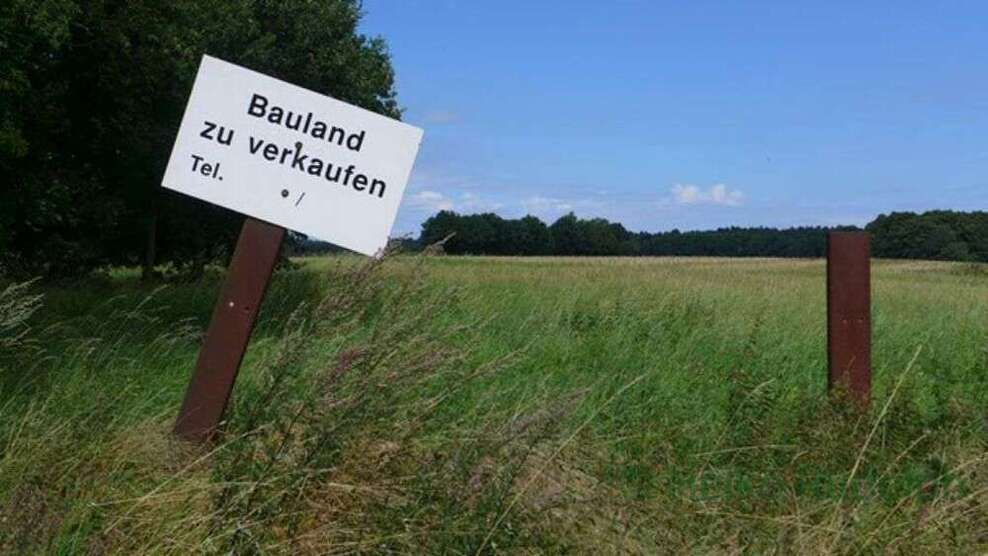 Grundstück in Halle 750.000 € 14000 m²