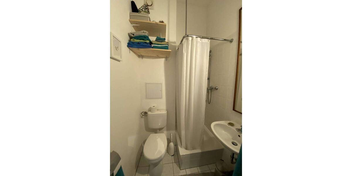 Zimmer Halle (Saale) Innenstadt - 2 Zimmer, 47 m&sup2;, 380&euro; | Angebot:26274869