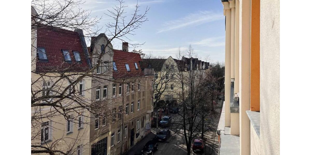Dachgeschoßwohnung Halle (Saale) Damaschkestraße - 3 Zimmer, 75 m&sup2;, 607&euro; | Angebot:26278060