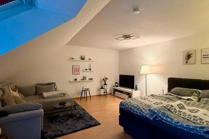 Wohnung ab 01.03.2026 in Halle 1 zimmer