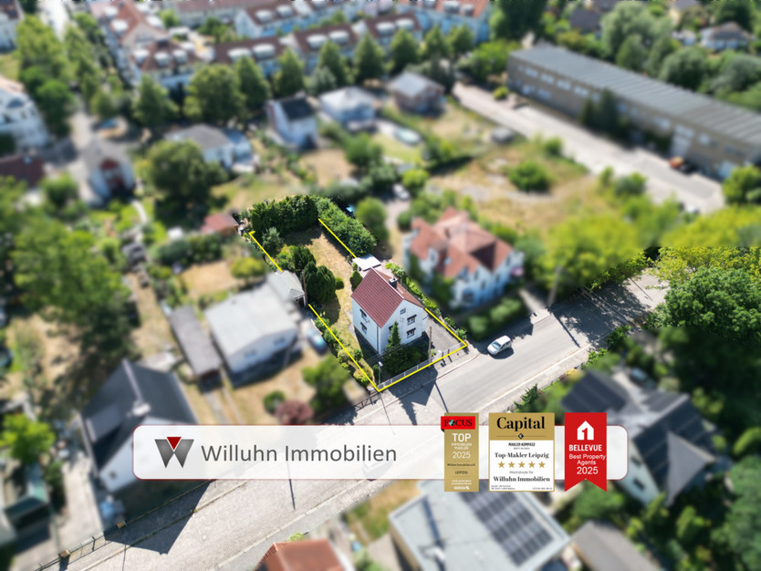 Über 700 m² Baugrundstück in schöner Siedlungslage unweit vom Auensee