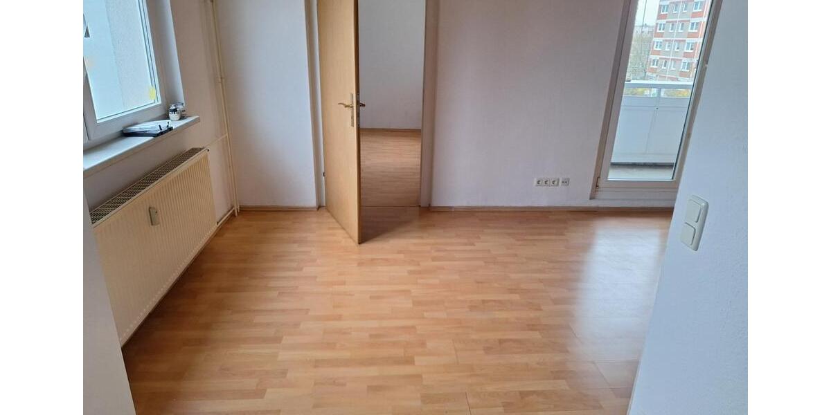 Etagenwohnung Halle (Saale) Silberhöhe - 4 Zimmer, 68 m&sup2;, 110.000&euro; | Angebot:25874261