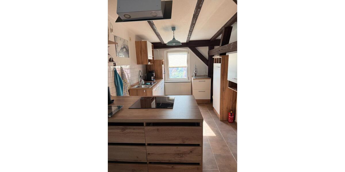Dachgeschoßwohnung Halle (Saale) Damaschkestraße - 2 Zimmer, 79 m&sup2;, 753&euro; | Angebot:26326586
