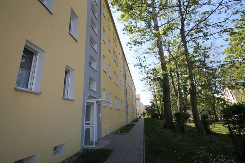 Wohnung zum Mieten in Weißenfels 320 € 59.91 m²