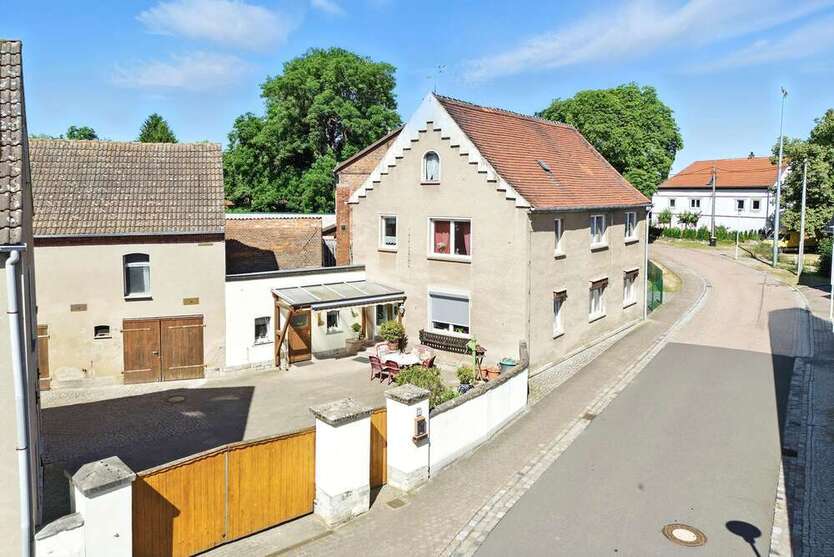 Haus zum Kaufen in Lützen OT Gerstewitz 159.500 € 187 m²