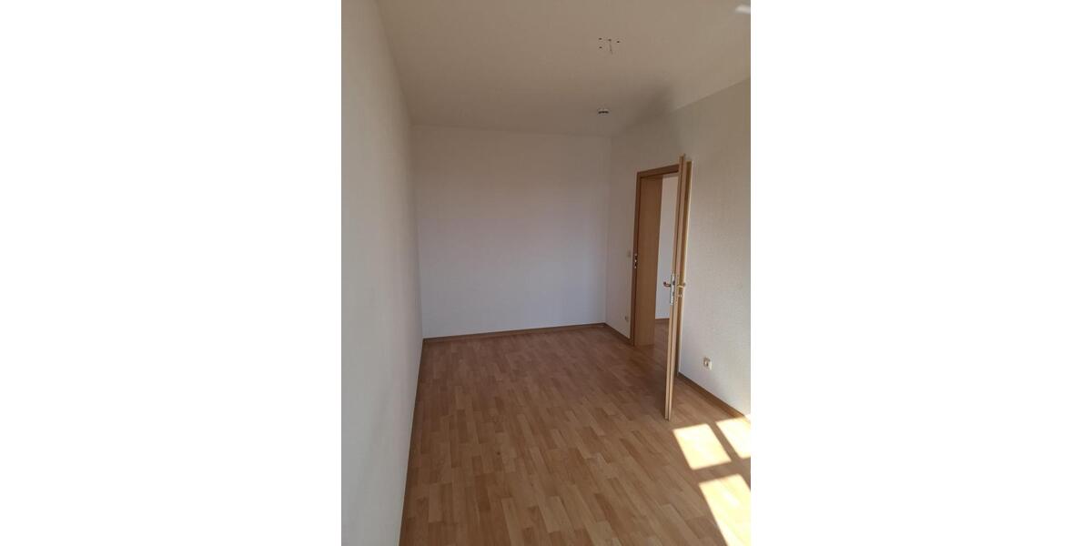 Etagenwohnung Bad Lauchstädt - 2.5 Zimmer, 64 m&sup2;, 416&euro; | Angebot:25874922