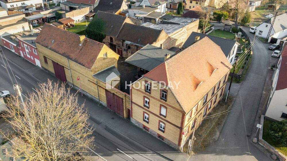 Einfamilienhaus Landsberg Oppin - 8 Zimmer, 240 m&sup2;, 230.000&euro; | Angebot:25212874