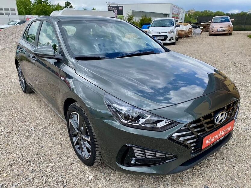 i30
