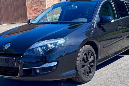 Renault Laguna 141.090 km 6.290 &euro; Schkopau / OT Wallendorf 06258