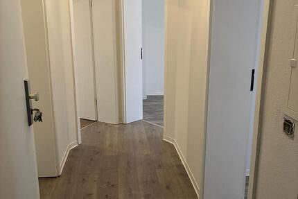 Ruhige 2-Raum Wohnung in zentraler Lage mit Tageslichtbad WG geeignet 2 zimmer