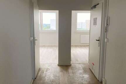Wohnung Halle (Saale) Halle-Neustadt - 3 Zimmer, 56 m&sup2;, 329&euro; | Angebot:26941966