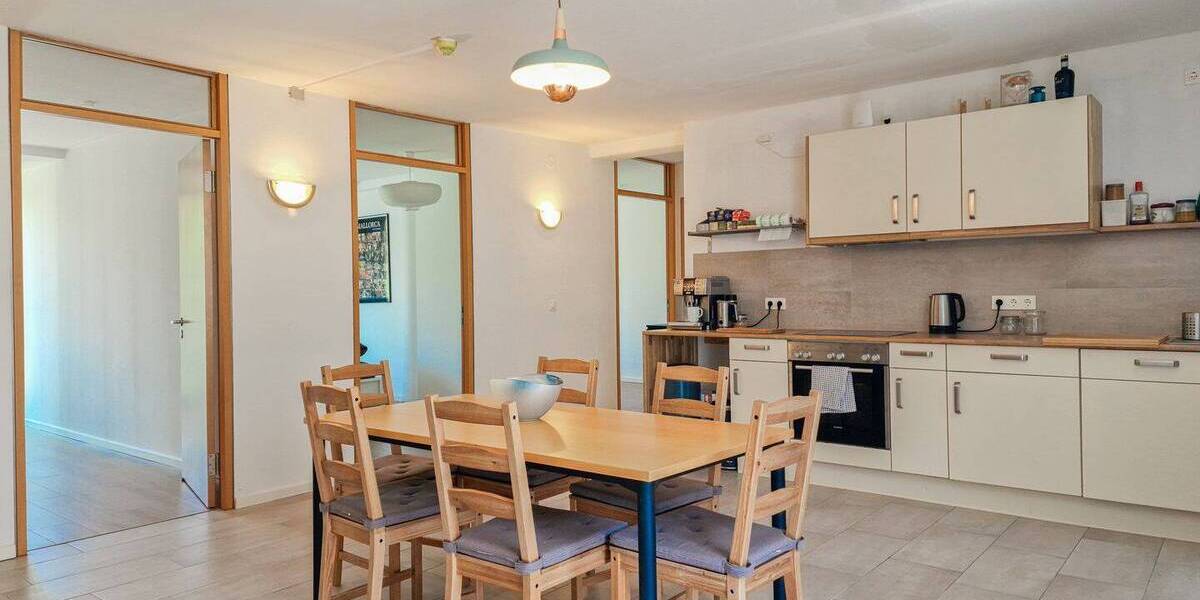 Etagenwohnung Merseburg Neumarkt (Vorstadt) - 6 Zimmer, 171 m&sup2;, 1.980&euro; | Angebot:26806442