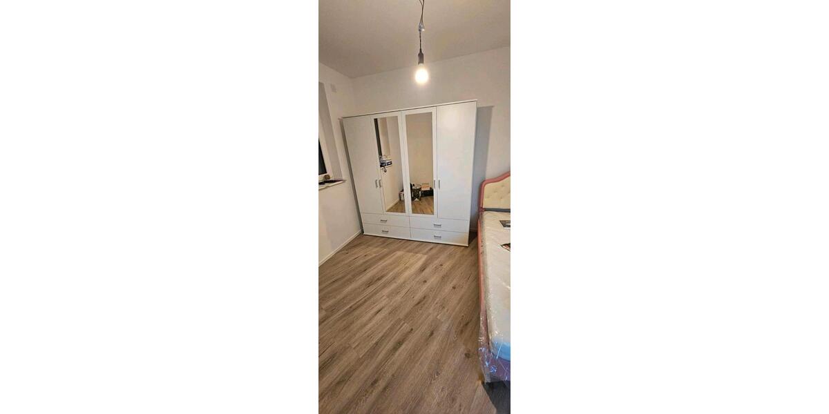 Etagenwohnung Halle (Saale) Halle-Neustadt - 3 Zimmer, 83 m&sup2;, 1.081&euro; | Angebot:24489975